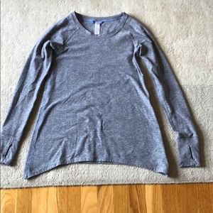 Ivivva gray top